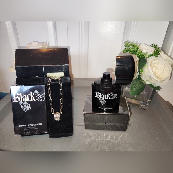 Black XS EDT for Men by Paco Rabanne with Bonus Silvertone Chain & Pendant/Ring - Picture 15 of 16